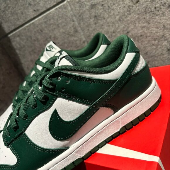 Nike Dunk Low "Team Green" - Michigan Green and White "DD1391-101" - Picture 9 of 11